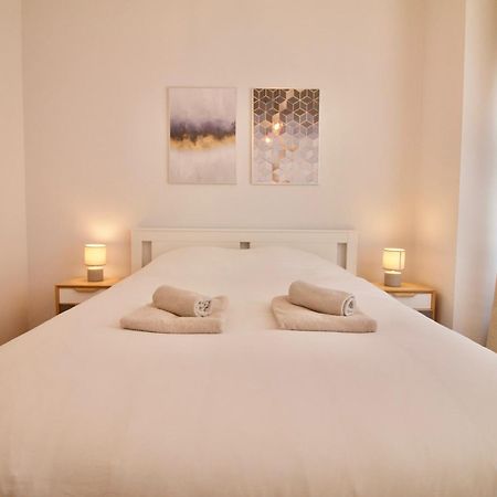 Heart Of Grand Place - Stunning 3Br Triplex Brüssel Exterior foto